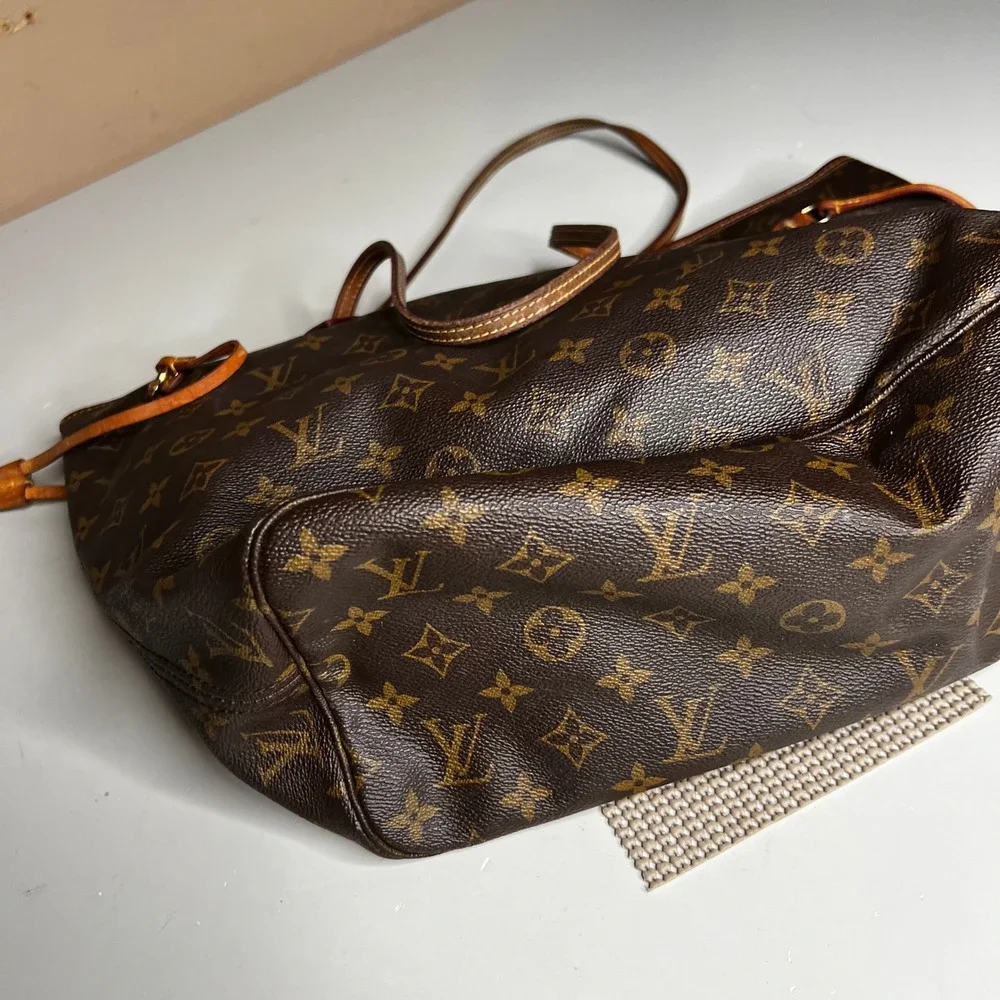 Vintage Louis Vuitton Neverfull MM Monogram Canvas Tote Bag Brown Shoulder Bag